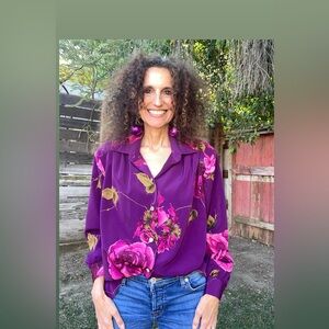 1980’s Maggie Sweet Top with Flower Buttons